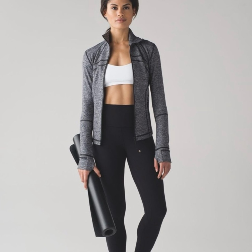 Lululemon Define Jacket *Luxtreme Digital
Rain Jacquard Black White size 4